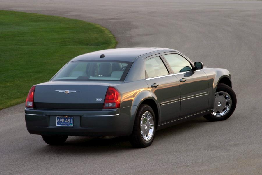  Chrysler 300C (LX) 2005 года  (фото 65 из 120)